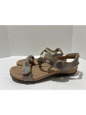 Aetrex Jess adjustable quarter strap Womens sandals bronze Metallic Size 9-9.5